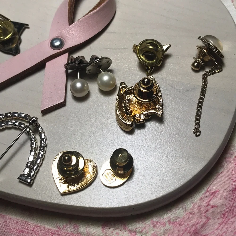 Vintage Lot of 12 Lapel Pins/Brooches